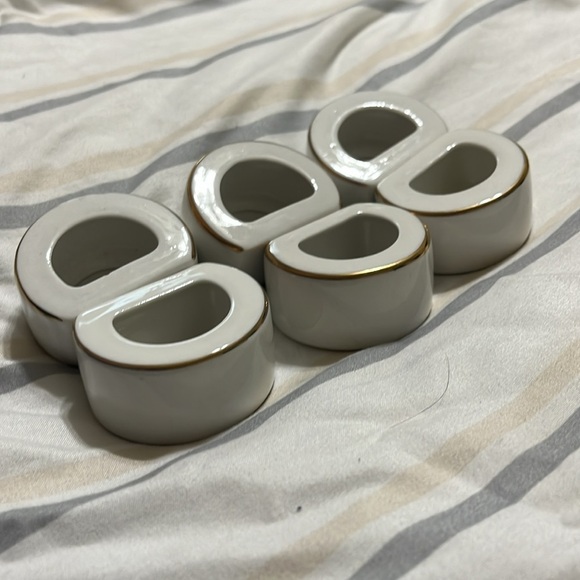 Ceramic Vintage Napkin Ring Holders White With Gold Trim
Hostess Party Set of 6 - Picture 3 of 8